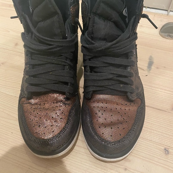 Nike Air Jordan’s in Black and Rose Gold - Picture 9 of 9